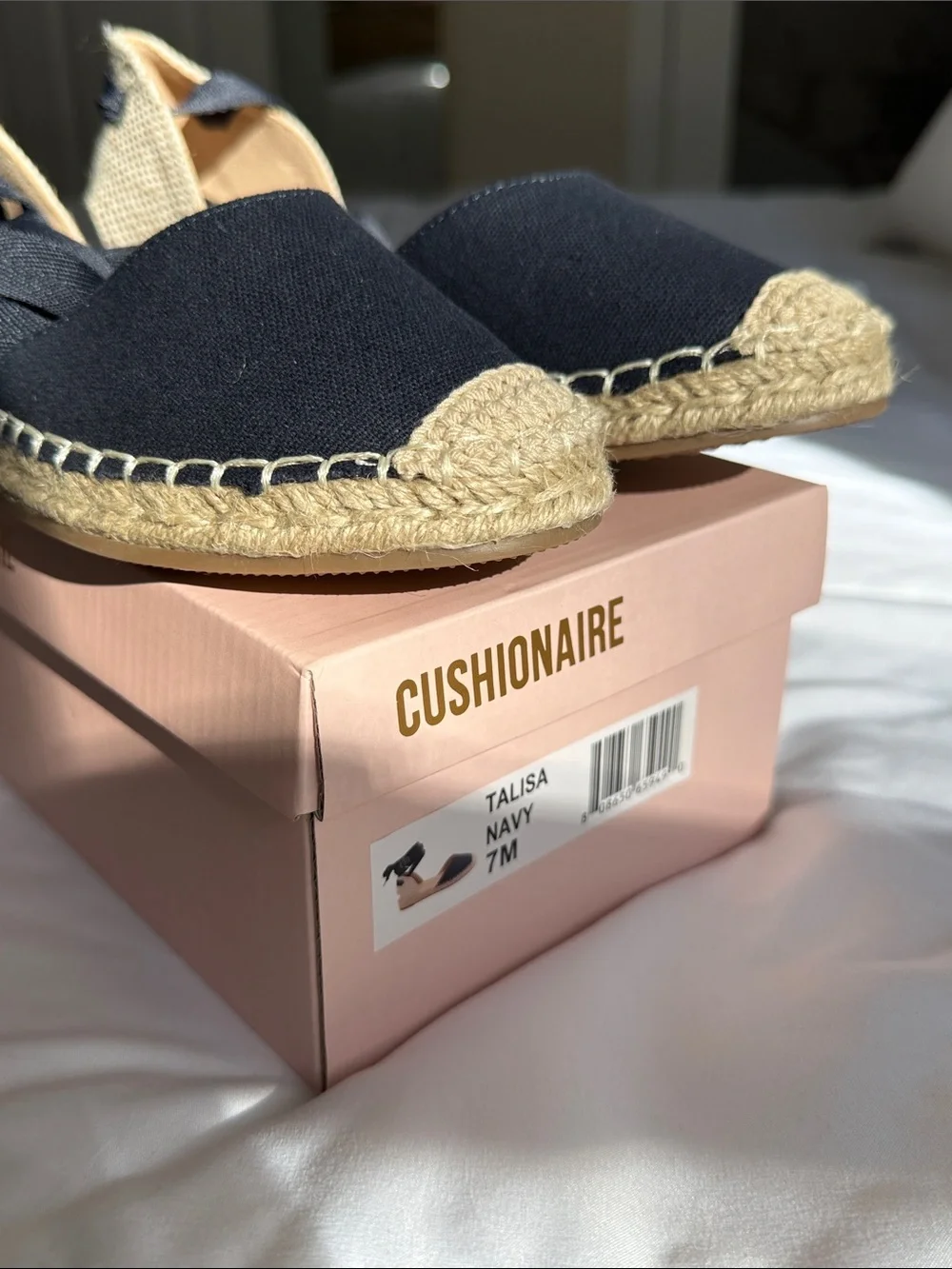 BRAND NEW CUSHIONAIRE Talisa Navy Espadrille Wedge Sandals